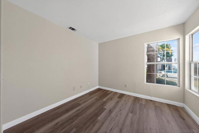 31850 Via Barraza, Temecula CA: https://media.crmls.org/mediaz/2d6d9928-dab2-42f4-925b-6167ee306052.jpg