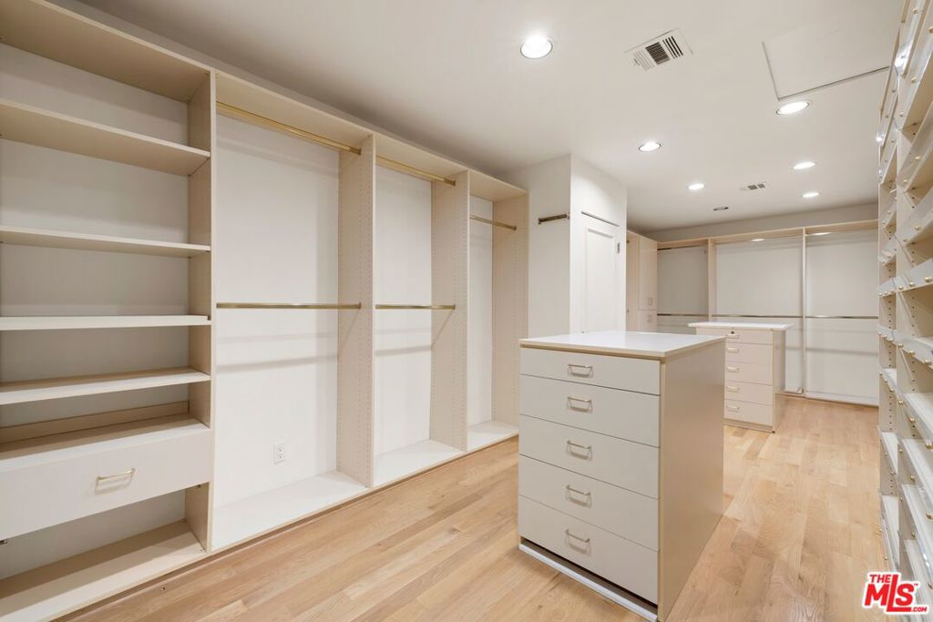 MLS #26852693 image #17