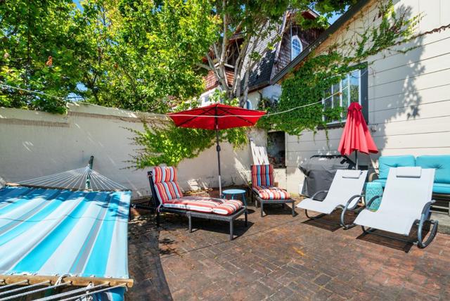 1003 Walnut Avenue, Santa Cruz CA: https://media.crmls.org/mediaz/2d6e8bc1-0461-4e1a-8e50-1bb0c9fa9b9e.jpg
