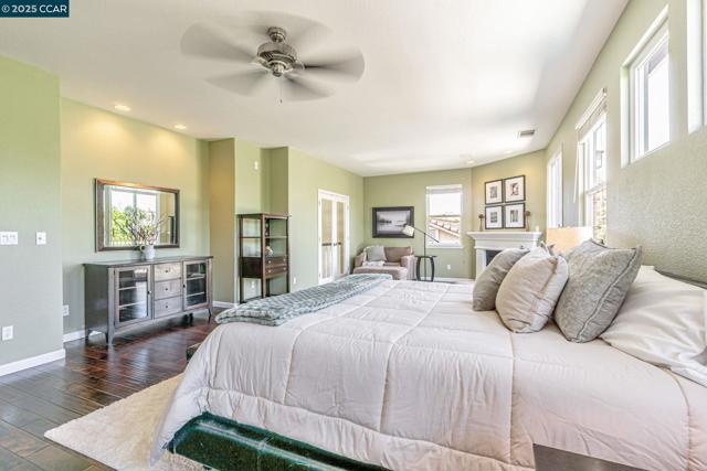 1039 Rolling Woods Way, Concord CA: https://media.crmls.org/mediaz/2d6e8d26-17b8-4786-b740-15f73acbbdcf.jpg