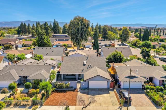3617 Ruther Place Way, San Jose CA: https://media.crmls.org/mediaz/2d6f285e-1203-4f91-a8f2-4dc334968daa.jpg