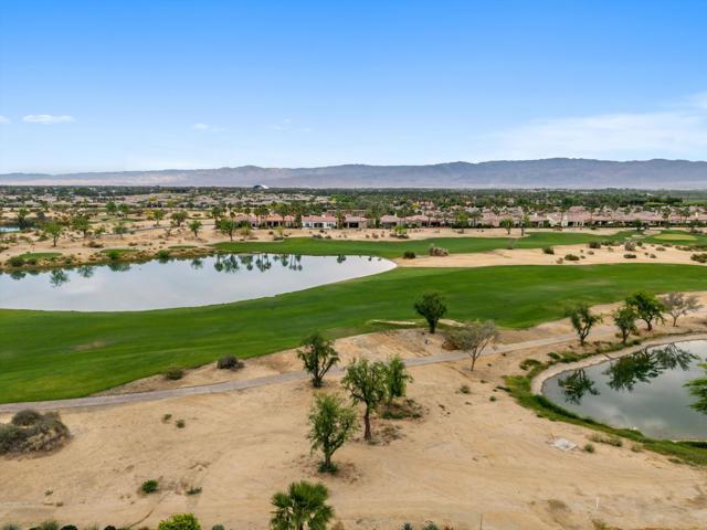 81650 Tiburon Drive, La Quinta CA: https://media.crmls.org/mediaz/2d6fc66e-afa9-45da-91bc-afad0b7d97b8.jpg