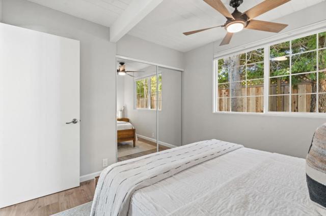 969 Eichler Drive, Mountain View CA: https://media.crmls.org/mediaz/2d706e60-a49a-4c59-b746-8c2b804db1b7.jpg