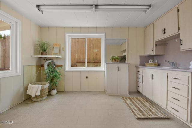 Detail Gallery Image 39 of 54 For 2702 Orange Ave, La Crescenta,  CA 91214 - 3 Beds | 2 Baths