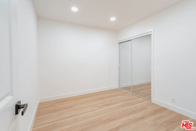 6627 Ranchito Avenue, Valley Glen CA: https://media.crmls.org/mediaz/2d70bed8-338b-4b4b-8e60-98730b552f41.jpg