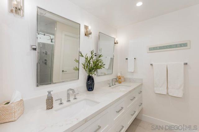 Image 32 of 75 For 478 Orange Ave