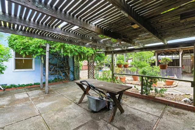 235 Alto Loma, Millbrae CA: https://media.crmls.org/mediaz/2d722aaa-697a-4617-a9b3-26d7d692b3c7.jpg
