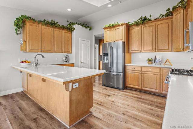 Image 6 of 31 For 1033 Via Contenta