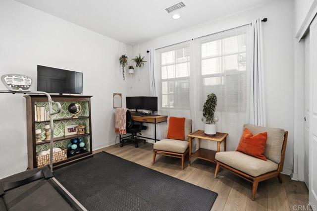 Detail Gallery Image 15 of 25 For 305 Cricket Ct., Santee,  CA 92071 - 3 Beds | 3 Baths