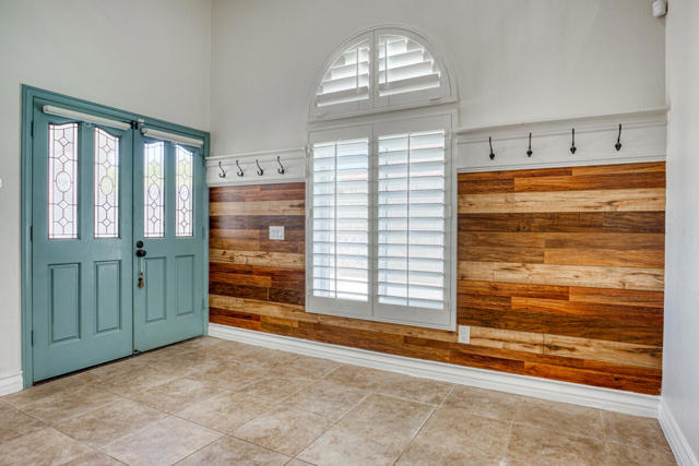 41950 Maryn Court, Palm Desert CA: https://media.crmls.org/mediaz/2d740d24-e1a7-49ce-9407-bf04abb06713.jpg