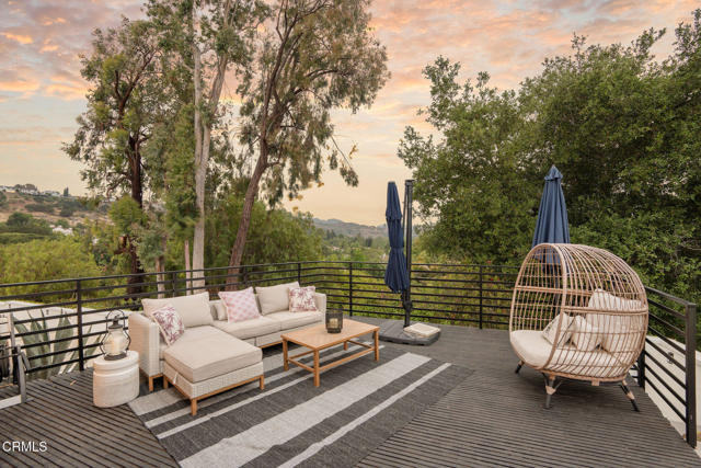 31673 Foxfield Drive, Westlake Village CA: https://media.crmls.org/mediaz/2d746554-71ca-49a4-bac6-a16b718fcc8b.jpg