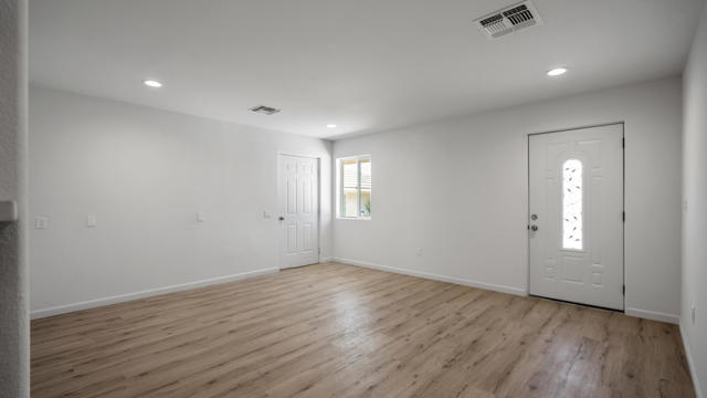 8582 Frontera Avenue, Yucca Valley CA: https://media.crmls.org/mediaz/2d74a966-f6c7-4d6e-9623-ae012f5d3039.jpg