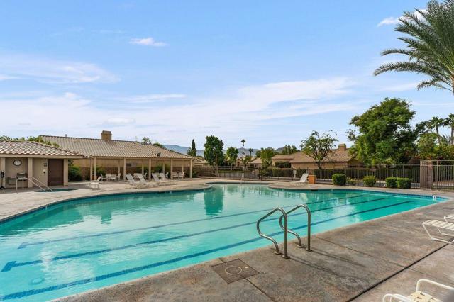80222 Spanish Bay Drive, Indio CA: https://media.crmls.org/mediaz/2d7594d0-e850-4f04-962a-cf8263f2c41e.jpg