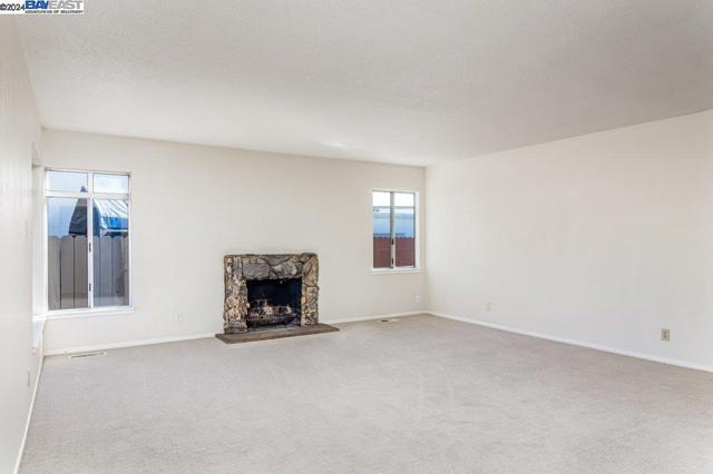 Image 4 of 45 For 15094 Alexandria St