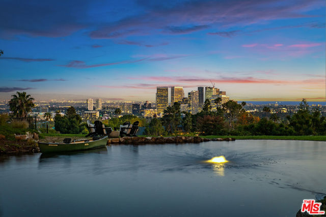 1177 Loma Linda Drive, Beverly Hills CA: https://media.crmls.org/mediaz/2d77eb2b-7b91-412d-960d-aefe5bfa30a5.jpg