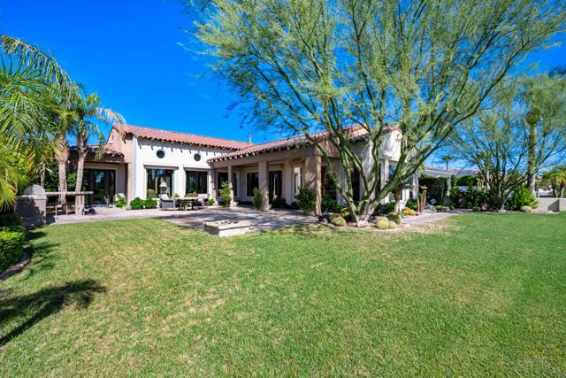 326 Loch Lomond Road, Rancho Mirage CA: https://media.crmls.org/mediaz/2d78cc2e-92c8-41c2-b79d-a49cffadc337.jpg
