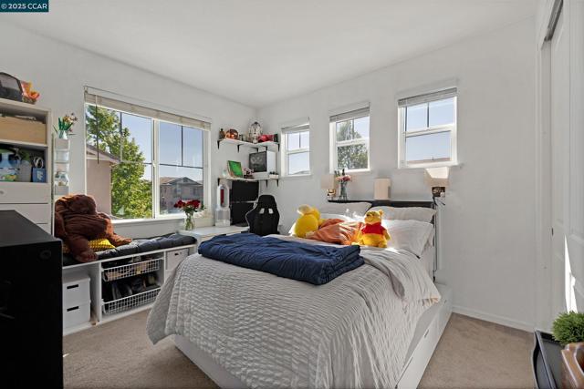 210 Belle Harbor Circle, Pittsburg CA: https://media.crmls.org/mediaz/2d78dff8-2506-4c0e-b32c-cedca2a12e1a.jpg
