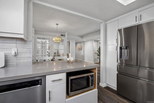 Detail Gallery Image 13 of 41 For 2168 S Coast Highway, Oceanside,  CA 92054 - 2 Beds | 2 Baths