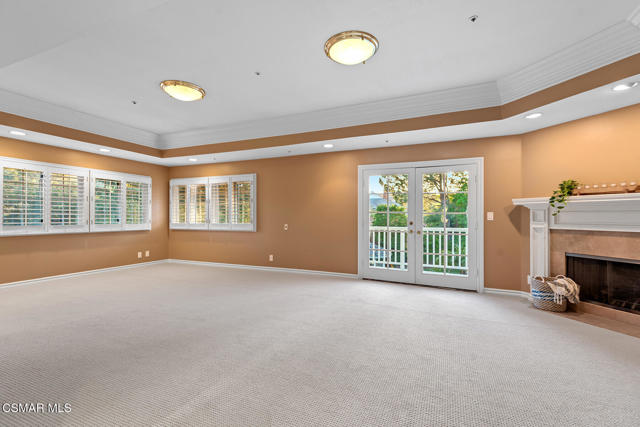 5320 Long Shadow Court, Westlake Village CA: https://media.crmls.org/mediaz/2d7a88c1-f732-452b-bfa1-9cf1205a997d.jpg