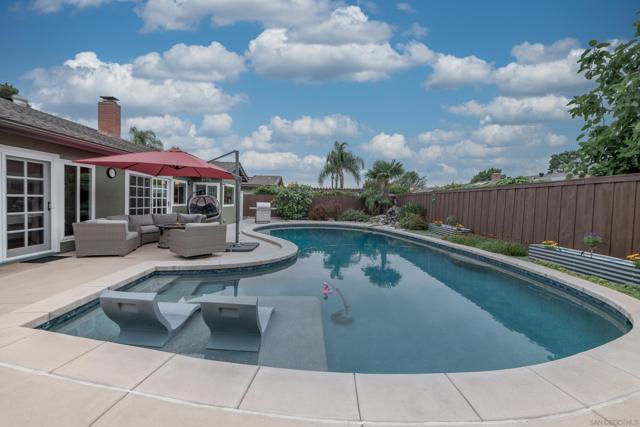 7919 Forrestal Rd, San Diego CA: https://media.crmls.org/mediaz/2d7aa603-674e-4145-96a9-986d760af0e4.jpg