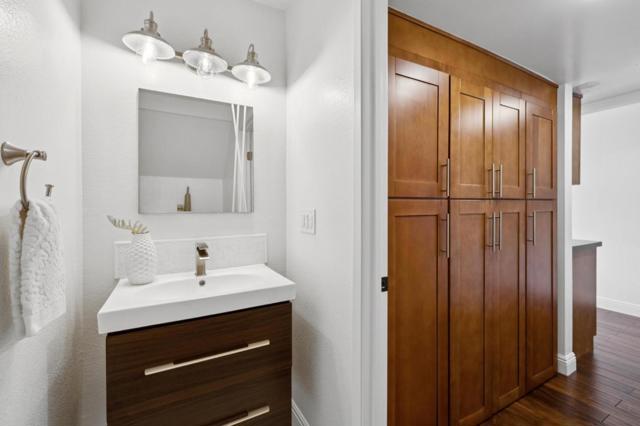 646 S Ahwanee Terrace, Sunnyvale CA: https://media.crmls.org/mediaz/2d7ab84d-5581-44e7-927b-1491f9d6d9de.jpg