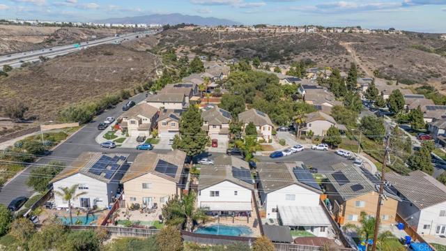1482 Ridgeline Court, San Diego CA: https://media.crmls.org/mediaz/2d7b39a1-4515-45ba-9964-7c3c2a8238c2.jpg