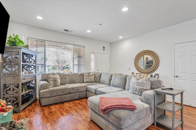 Image 7 of 51 For 1315 Cypress Court