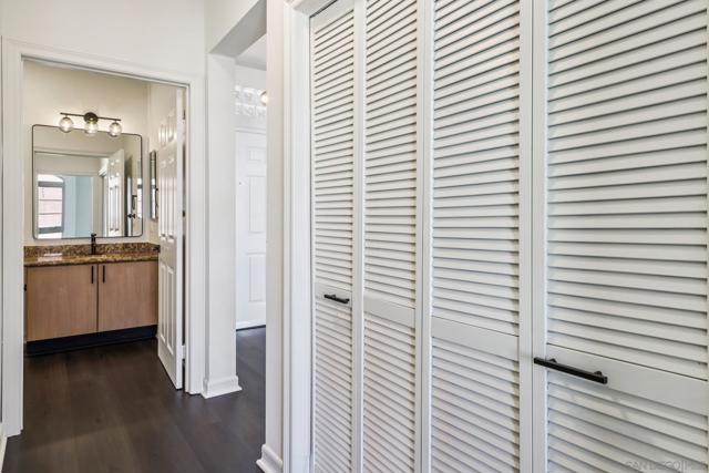 1480 Broadway, San Diego CA: https://media.crmls.org/mediaz/2d7c2579-b1f3-44c8-adcd-a79765420573.jpg