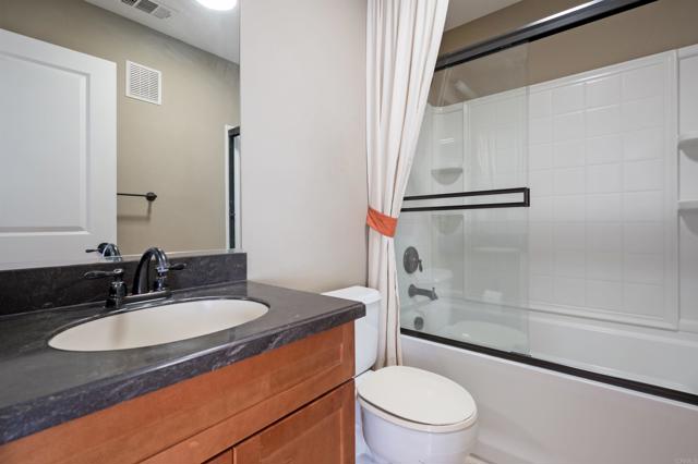 1804 OLIVE GREEN ST, Chula Vista CA: https://media.crmls.org/mediaz/2d7c861b-2712-4756-9a93-ade43cd55690.jpg