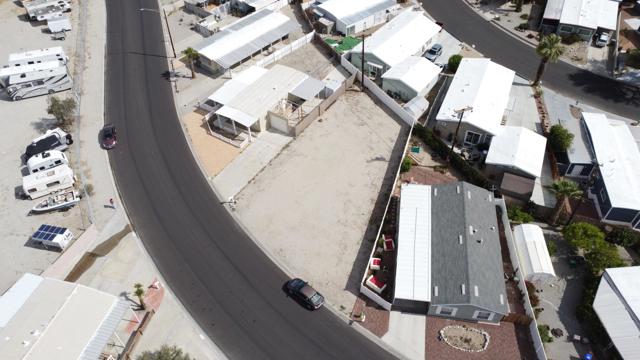 73281 Colonial Drive, Thousand Palms CA: https://media.crmls.org/mediaz/2d7d07c0-20f9-42cf-b2d8-6cdeb5f416be.jpg