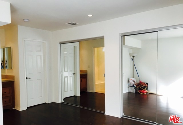 3712 Evans Street, Los Angeles CA: https://media.crmls.org/mediaz/2d7db438-560a-4fa7-a82e-a2ba0553634e.jpg