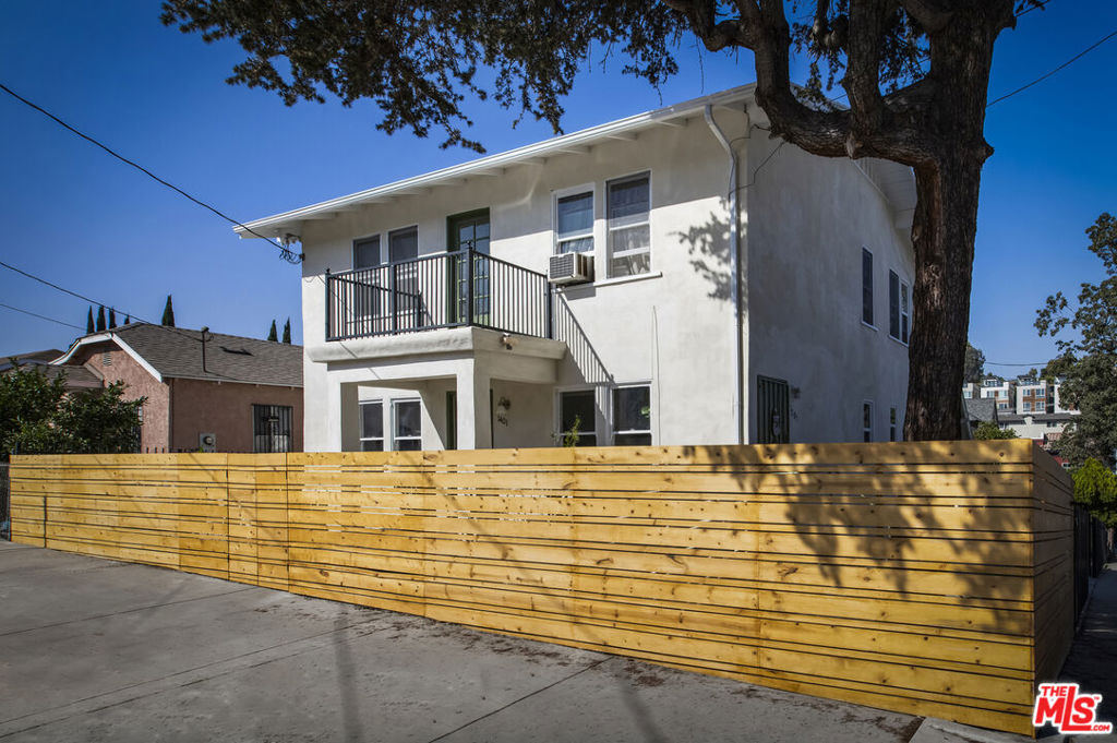 1201 Douglas Street