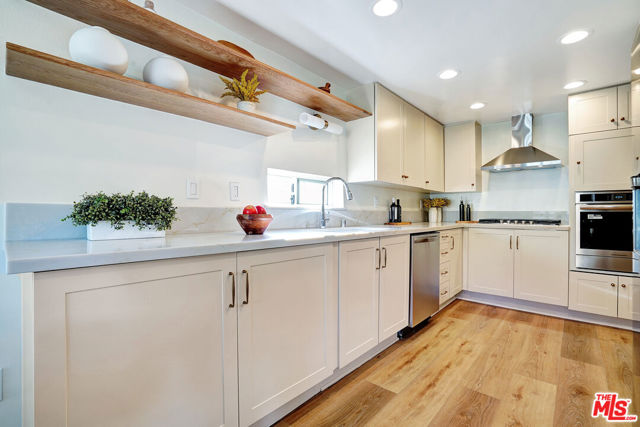 Drew Fenton | 11690 Montana Avenue Los Angeles CA | MLS: 7295317 Drew Fenton | 11690 Montana Avenue Los Angeles CA | MLS: 7295317