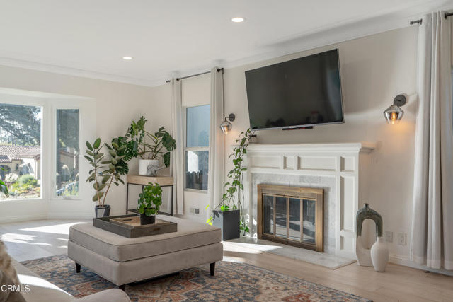 Detail Gallery Image 7 of 42 For 5200 Dahlia Dr, Los Angeles,  CA 90041 - 3 Beds | 3 Baths