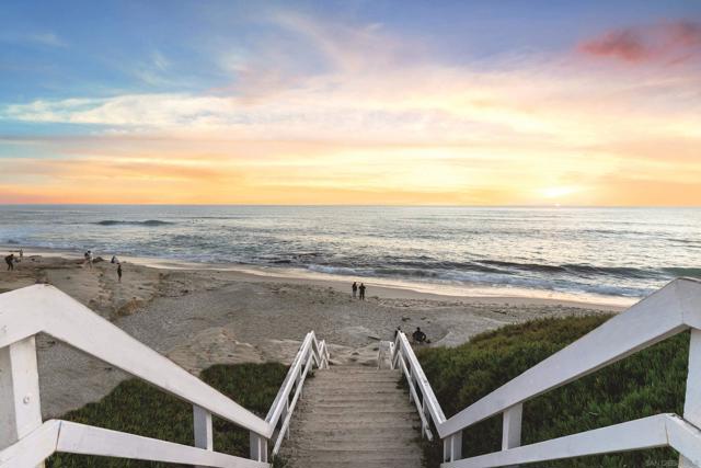462 Westbourne Street, La Jolla CA: https://media.crmls.org/mediaz/2d7f2006-6d3e-4cc6-bfea-5fa3330e8e6a.jpg