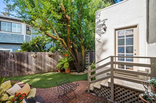 706 Edgewood Road, San Mateo CA: https://media.crmls.org/mediaz/2d8053cd-3030-477b-97bb-559b02e181a1.jpg