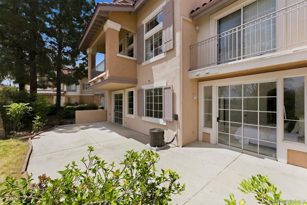 12041 Tivoli Park Row 2 - photo 2