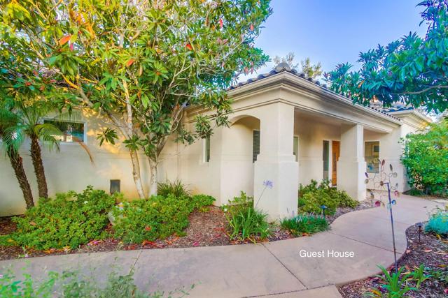 1495 Meredith Road, Fallbrook CA: https://media.crmls.org/mediaz/2d829db3-52e2-4b82-aeda-f335d9749c64.jpg
