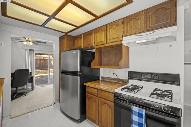 676 Colusa Way, Livermore CA: https://media.crmls.org/mediaz/2d82fad0-6eaa-4195-8957-95a9daf6fb4c.jpg