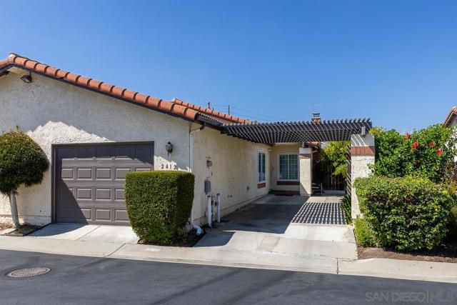 2412 Teaberry Glen, Escondido CA: https://media.crmls.org/mediaz/2d83682e-ec19-40a5-807f-d29f4c1bec31.jpg