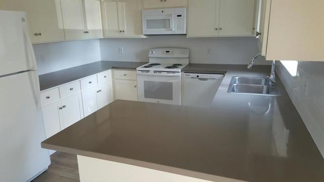664 24th Avenue, Santa Cruz CA: https://media.crmls.org/mediaz/2d83d993-56c7-4295-9c27-e42254edb97e.jpg