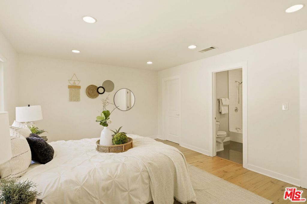 MLS #26772117 image #28
