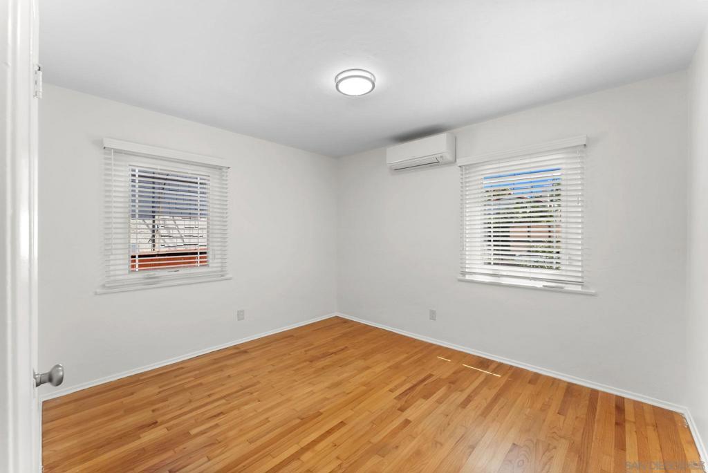 4540 Voltaire - photo 13