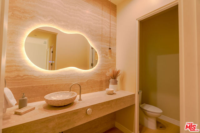 4936 Coolidge Avenue, Culver City CA: https://media.crmls.org/mediaz/2d84b6ed-4745-4ad9-bdb3-29a54dc9d6ec.jpg