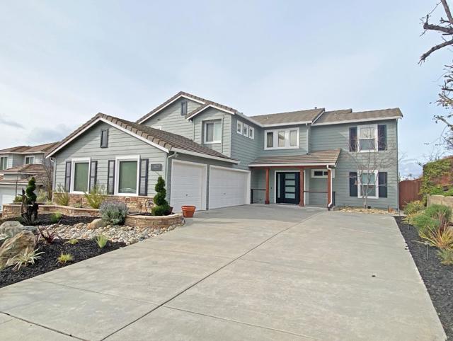 6279 Skywalker Drive, San Jose CA: https://media.crmls.org/mediaz/2d84eec7-34c8-4ec5-84a9-b5b88e14681e.jpg