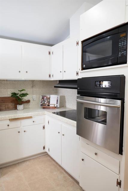 Detail Gallery Image 9 of 22 For 5283 Chollas Pkwy, San Diego,  CA 92105 - 4 Beds | 2/1 Baths