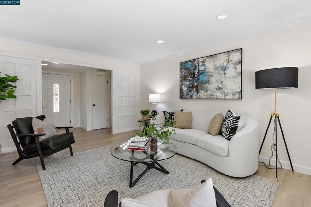 59 Shuey Dr, Moraga CA: https://media.crmls.org/mediaz/2d86142f-bf63-447a-bc37-1c8084535f97.jpg