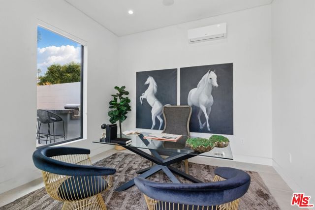 14812 Morrison Street, Sherman Oaks CA: https://media.crmls.org/mediaz/2d862dd8-8f4d-4a02-bea6-3188dc551fbc.jpg