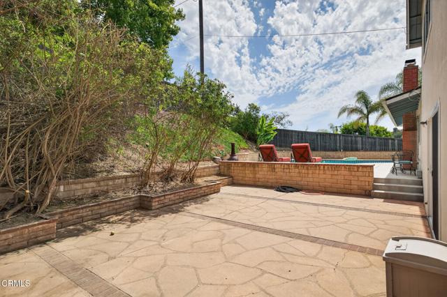 1018 Via Arroyo, Ventura CA: https://media.crmls.org/mediaz/2d870e21-73e0-414f-8e31-7efb27beba29.jpg
