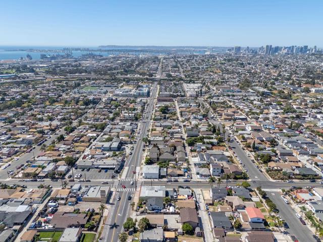 0 National, San Diego CA: https://media.crmls.org/mediaz/2d8725ac-ff96-418f-9328-c1844fda7a2c.jpg